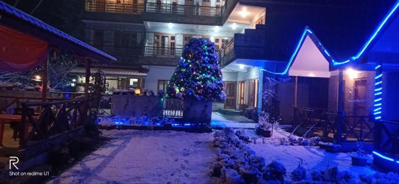 The White House Hotel Kasol Buitenkant foto