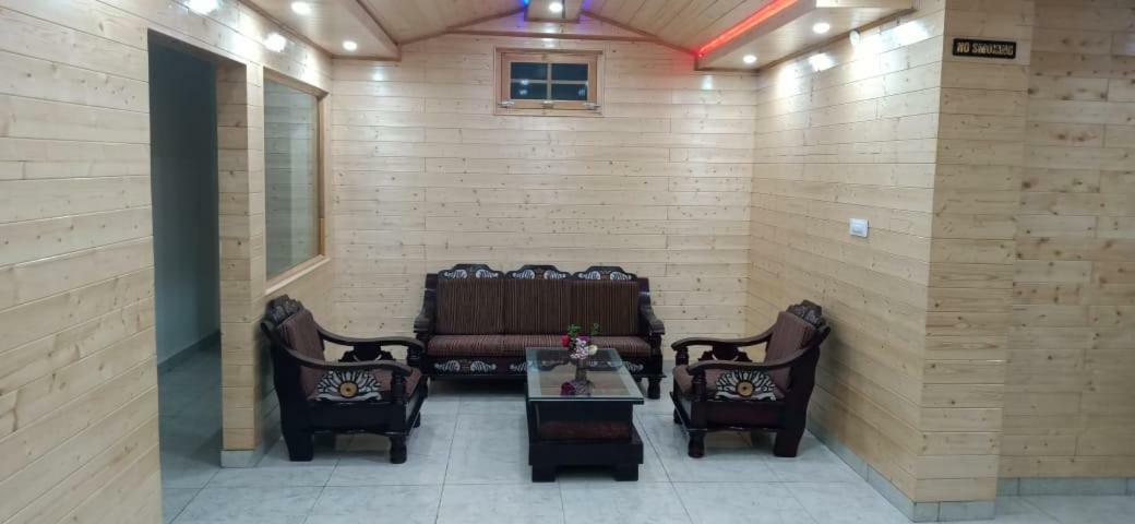 The White House Hotel Kasol Buitenkant foto