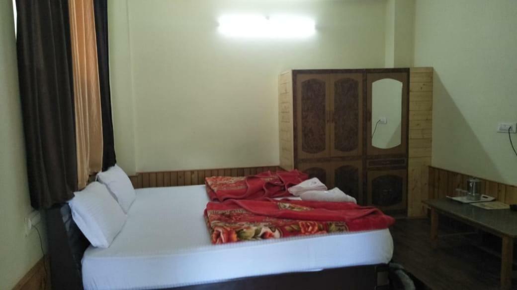 The White House Hotel Kasol Buitenkant foto