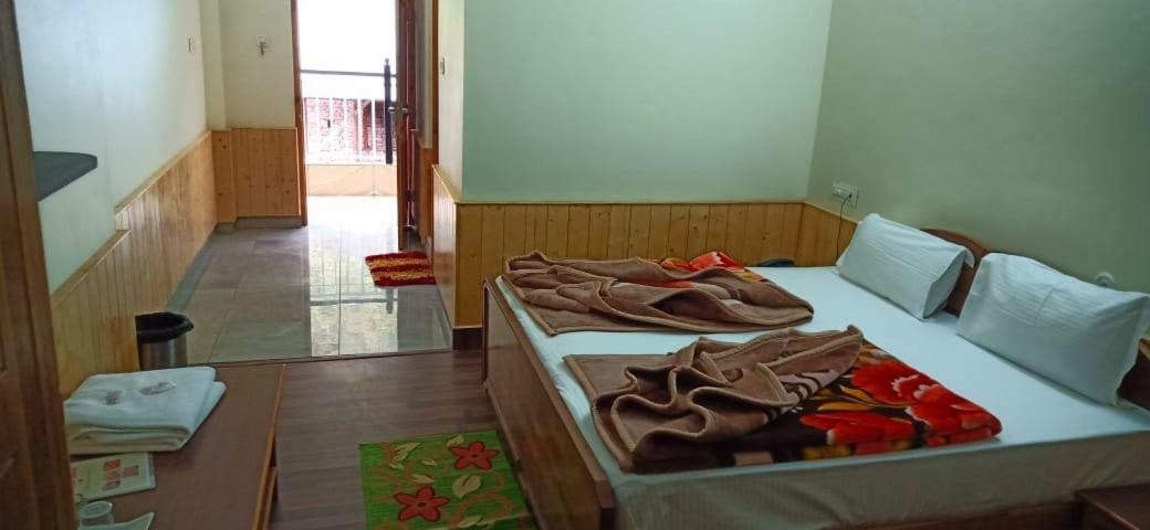 The White House Hotel Kasol Buitenkant foto